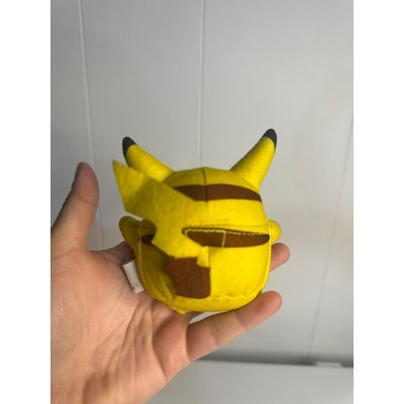 VTG Nintendo Pikachu Pokémon Collectible Plush Toy 3.25" Cartoon Stuffed Animal - Picture 2 of 5
